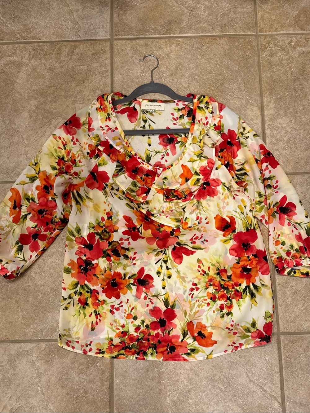 Jones New York White Floral Ruffle-Neck Blouse with Red & Orange Flowers